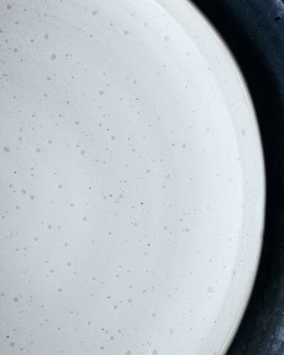 Pion Lunch Side Plate - Warm White Speckle